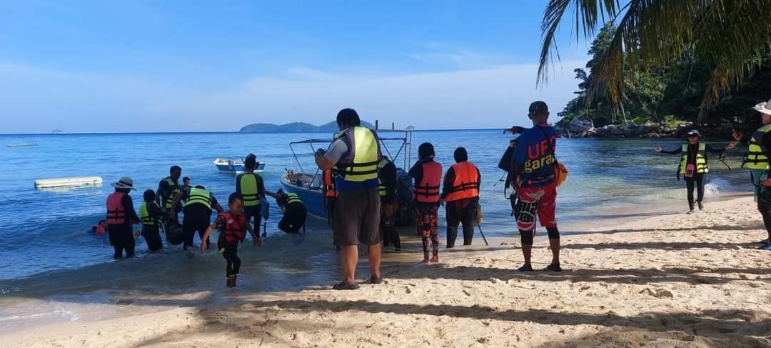 Ella'S Place Salang Tioman Kampong Ayer Batang Екстер'єр фото