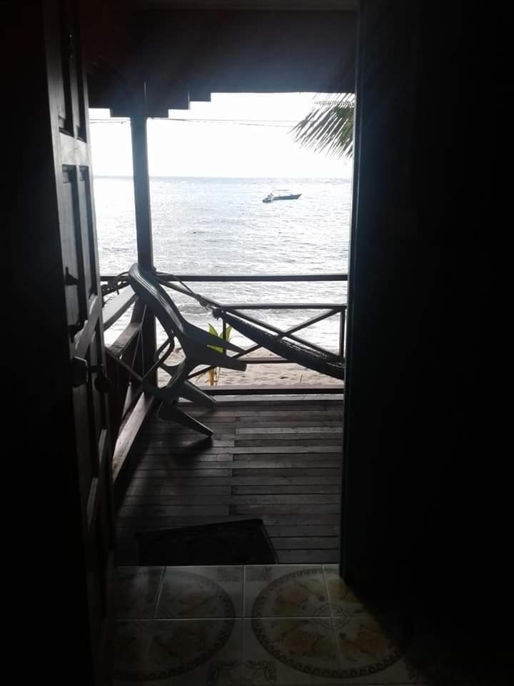 Ella'S Place Salang Tioman Kampong Ayer Batang Екстер'єр фото