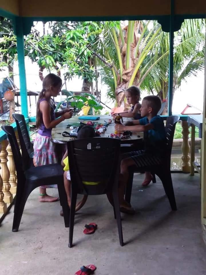 Ella'S Place Salang Tioman Kampong Ayer Batang Екстер'єр фото
