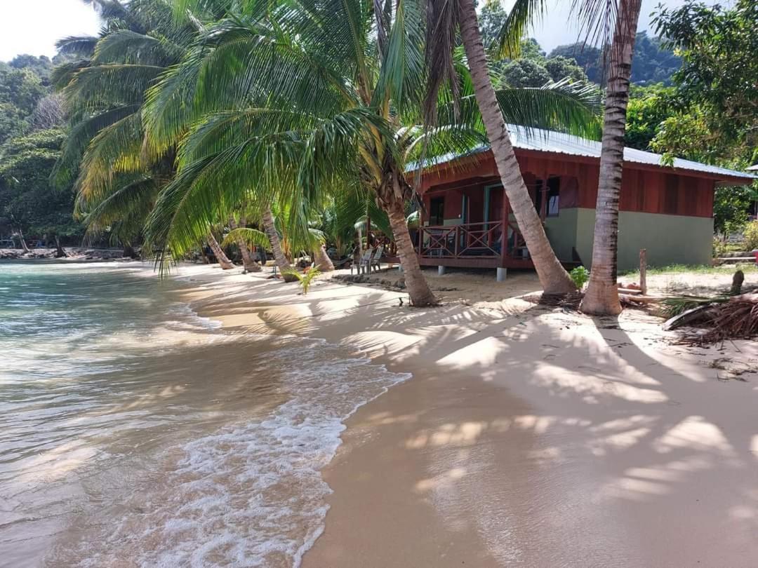 Ella'S Place Salang Tioman Kampong Ayer Batang Екстер'єр фото
