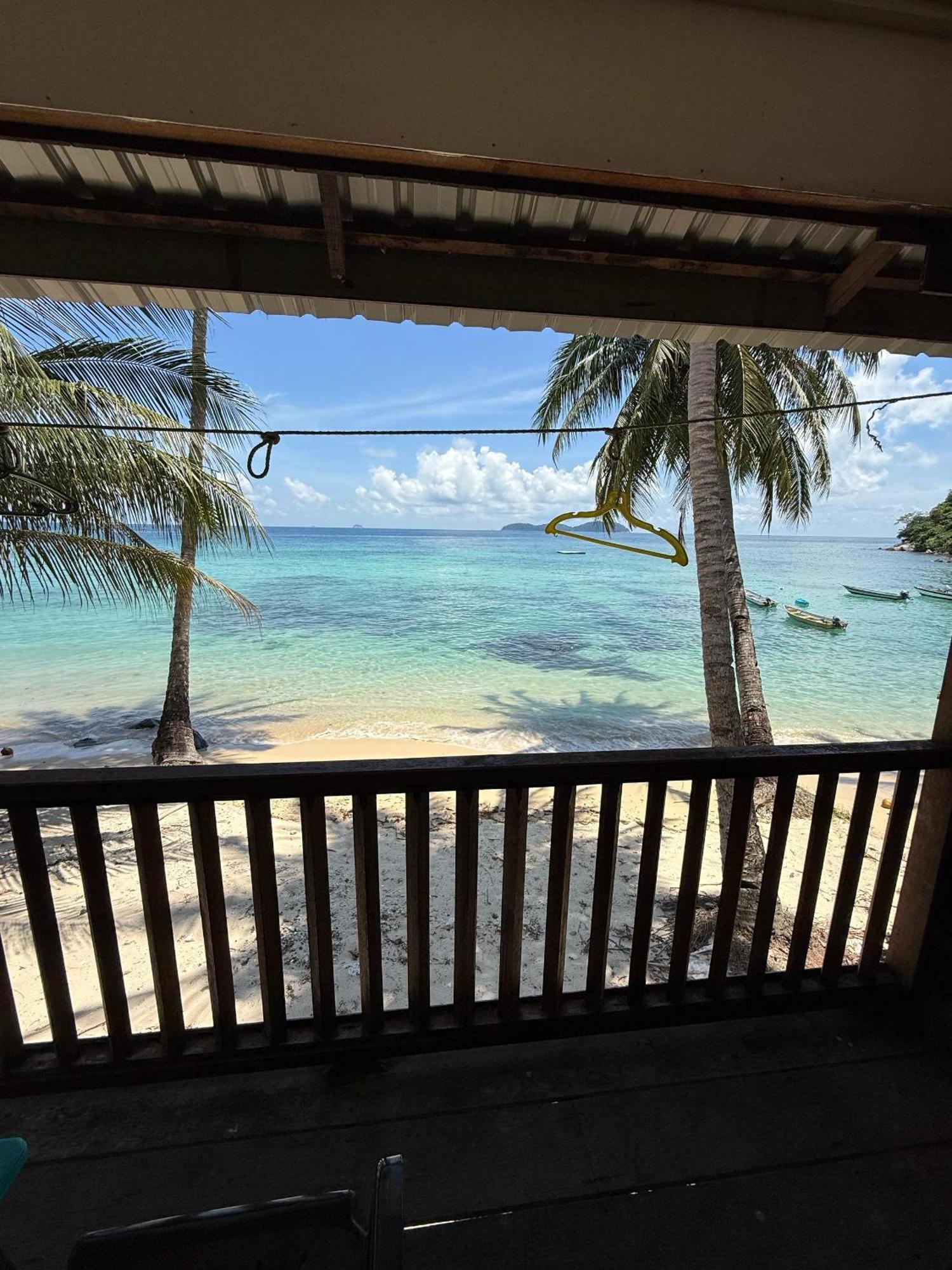 Ella'S Place Salang Tioman Kampong Ayer Batang Екстер'єр фото